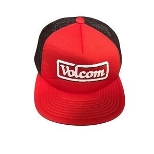 Volcom Axwell Trucker Hat Red Black One Size‎
